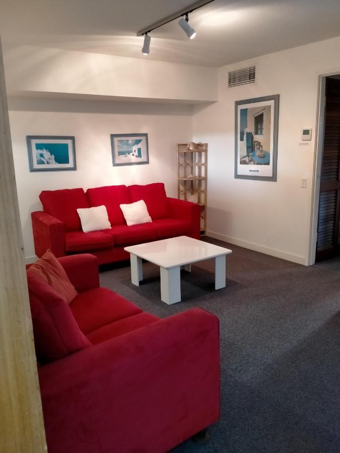 Camargue Beachfront Aparthotel Maroochydore